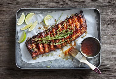 Costillas de cerdo BBQ comida típica de Estados Unidos 