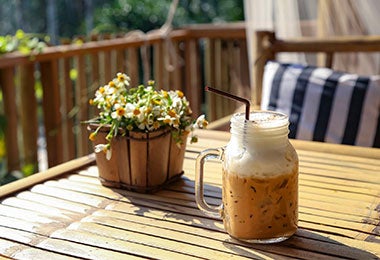 Desayuno sorpresa en la terraza