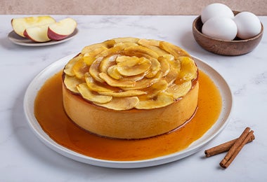 Postre con manzana y flan de caramelo 