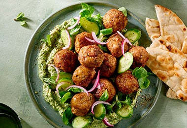 Receta de falafel con hummus de espinacas