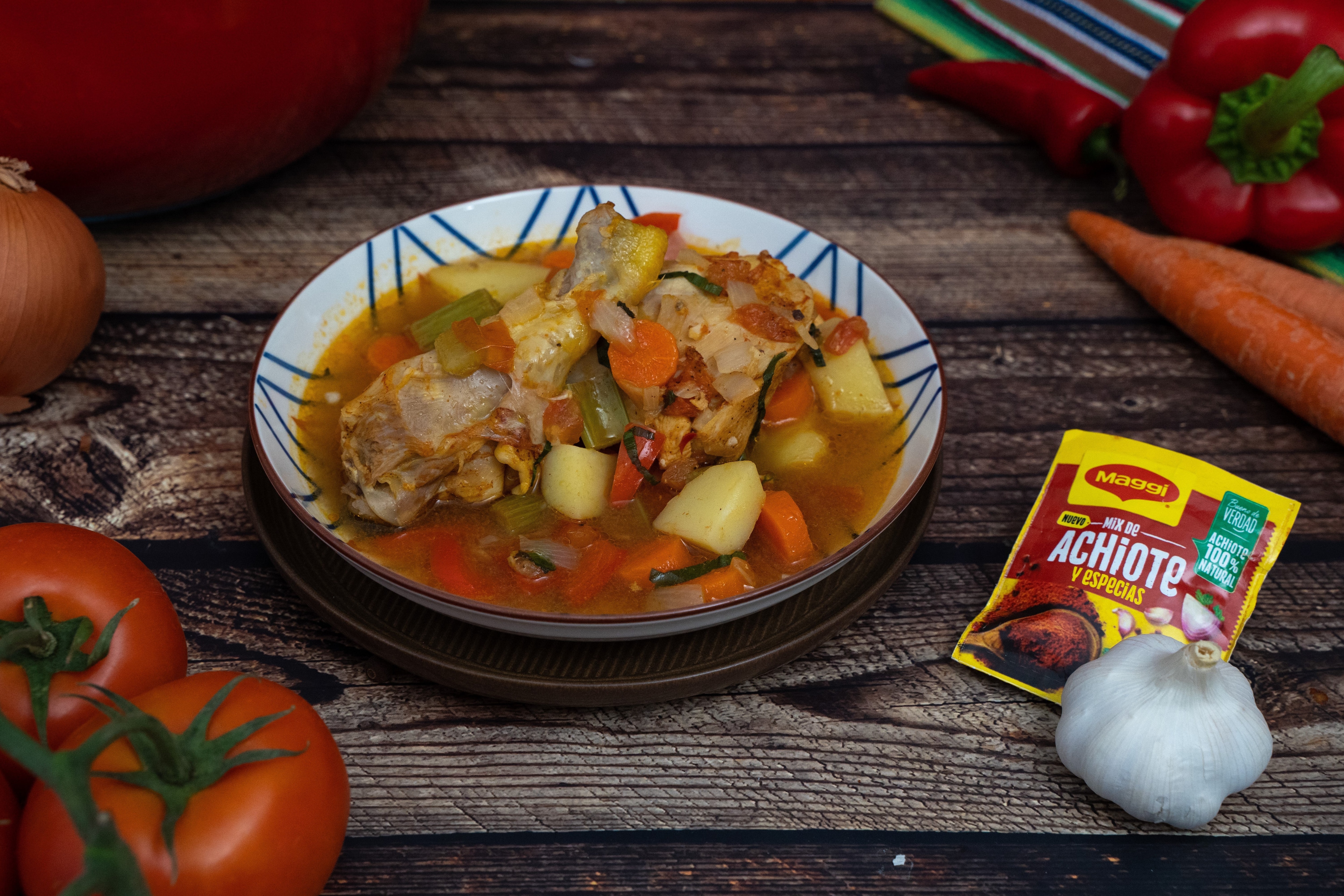 Pollo guisado con Achiote