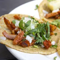 Tacos al pastor