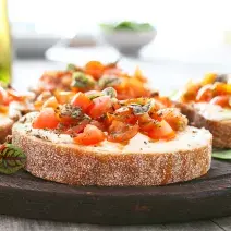 Pan con Tomate Gratinado