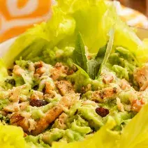 Ensalada de pollo y aguacate