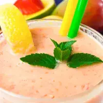 Batido de frutas y avena