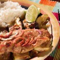 Pescado con vegetales al cartucho