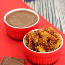 Pasta Chips con Dip de CRUNCH