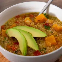 Sopa de quinoa y calabaza