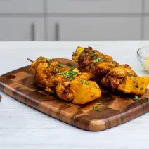 brochetas de pollo al pastor