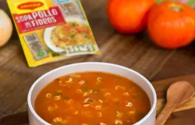 Sopa de Pollo con Tomate Sin Gluten