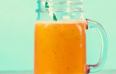 Bebida Refrescante de Papaya y Maracuyá