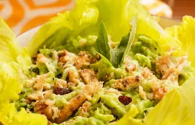 Ensalada de pollo y aguacate