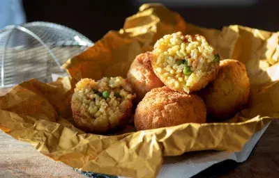 croquetas de arroz con pollo