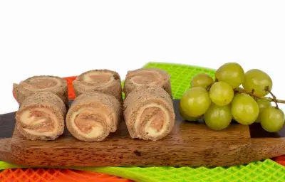 Rollitos de Paté con Queso