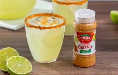 Limonada de Pepino con Chile Limonada de Pepino con Chile