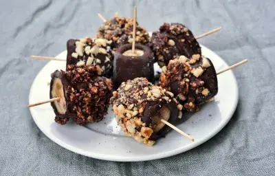 Banana pops Banana pops