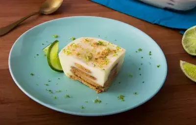 Carlota de limón Carlota de limón