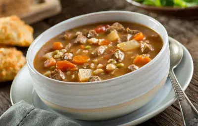 Sopa de Res Criolla