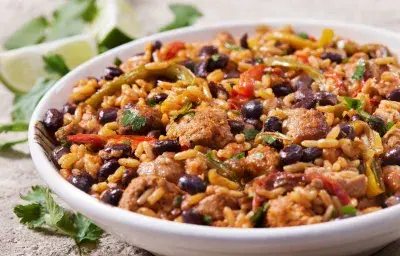 Arroz con Carne y Frijoles