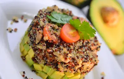 Timbal de quinoa con pollo