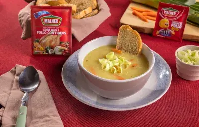 Sopa MALHER® con puerros, papas y vegetales Sopa MALHER® con puerros, papas y vegetales