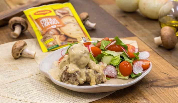 Albóndigas en Crema de Hongos