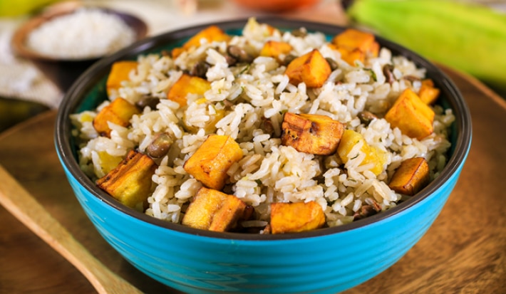 Arroz con guandú y coco