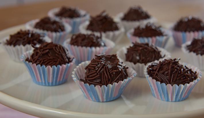 Brigadeiros Clásicos de Chocolate